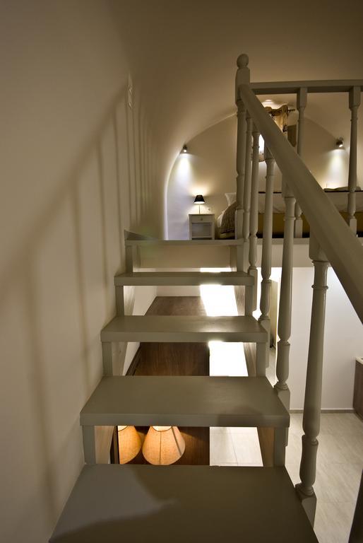 Alafouzos Studios & Apartments Kamari  Room photo