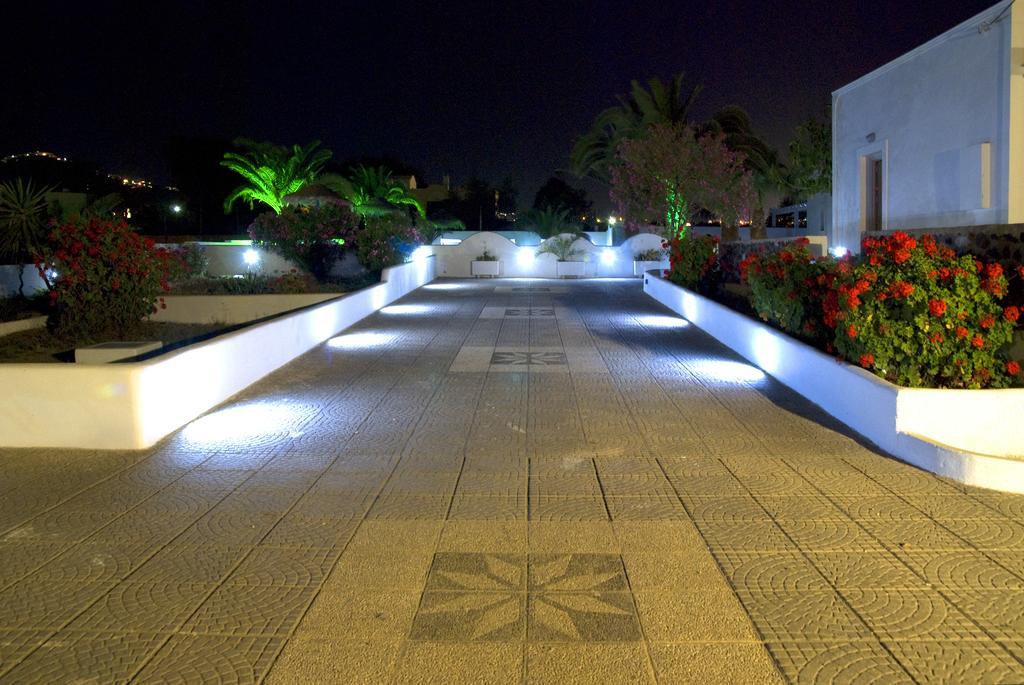 Alafouzos Studios & Apartments Kamari  Exterior photo